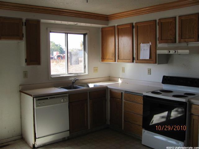 3460 S 4000 E, Vernal, UT 84078 — photo 4