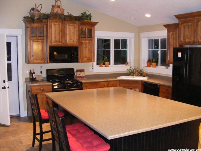 968 W 2980 S, Nibley, UT 84321 — photo 2