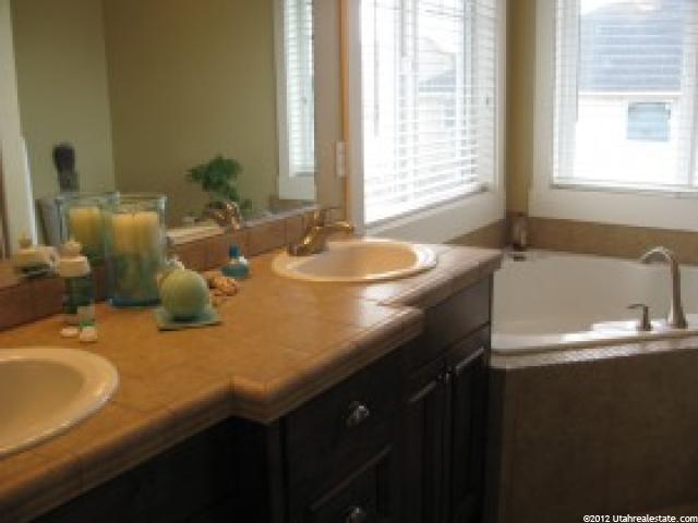 968 W 2980 S, Nibley, UT 84321 — photo 8
