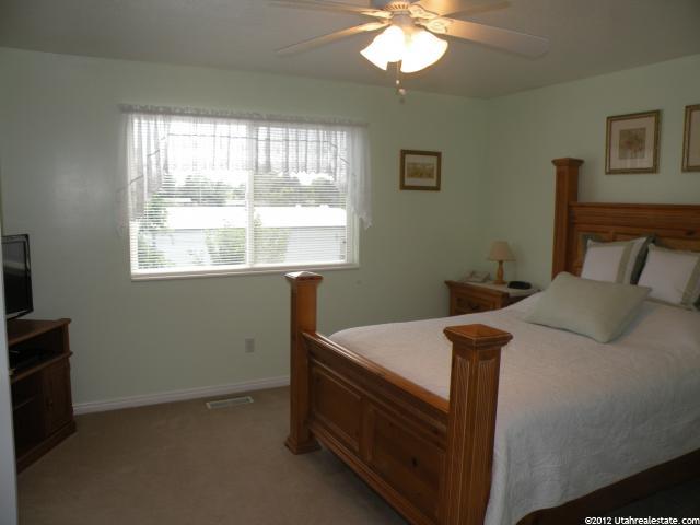 228 E Ashbrook Cir, Midvale, UT 84047 — photo 10