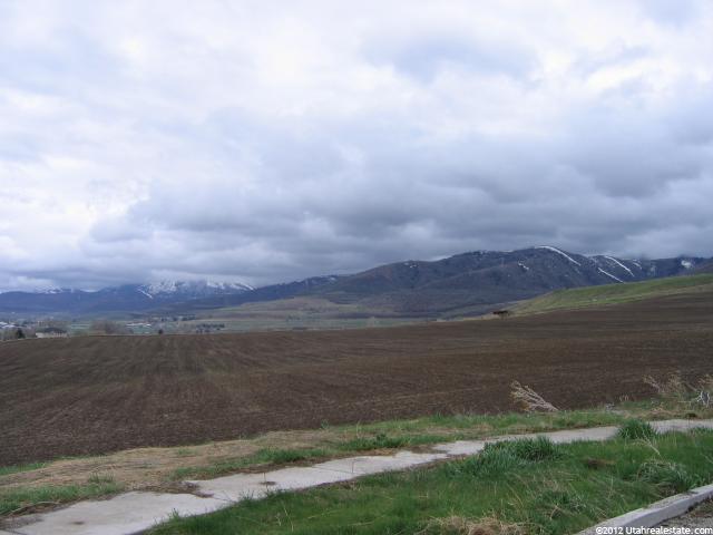 186 Red Slide Cir #15, Wellsville, UT 84339 — photo 4