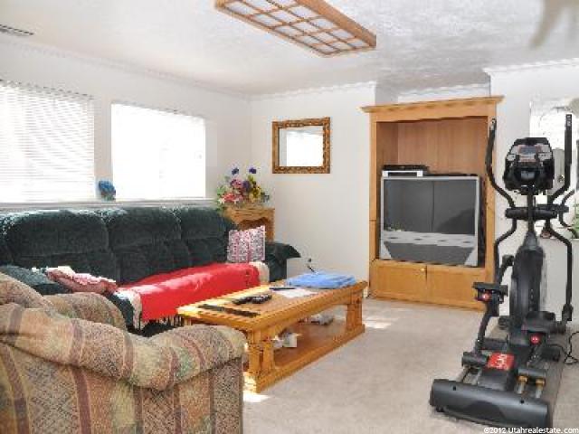 866 Avalon Hills Dr, Ogden, UT 84404 — photo 6
