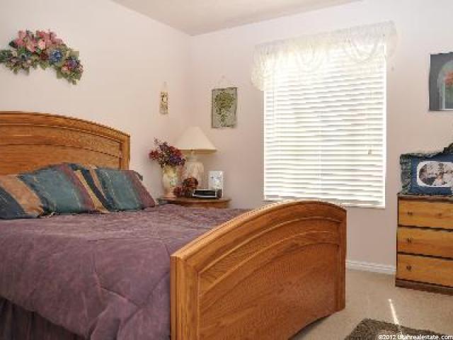 866 Avalon Hills Dr, Ogden, UT 84404 — photo 9