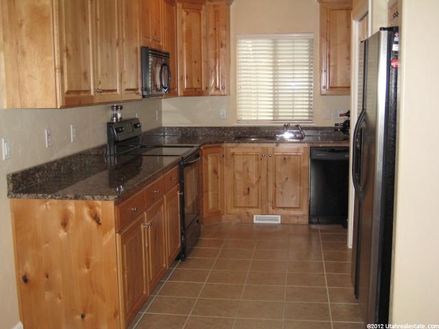 582 E Normandy Loop Ln, Draper, UT 84020 — photo 3