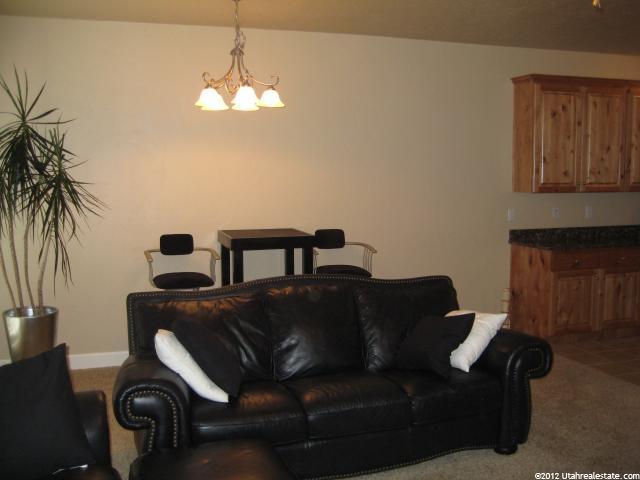 582 E Normandy Loop Ln, Draper, UT 84020 — photo 4