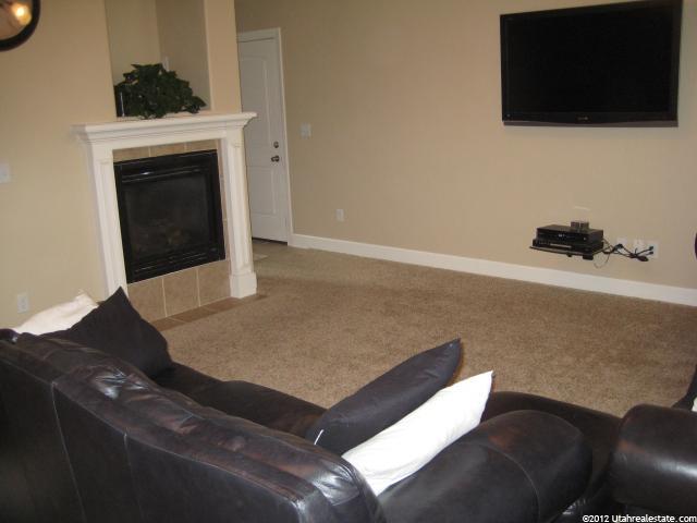 582 E Normandy Loop Ln, Draper, UT 84020 — photo 5