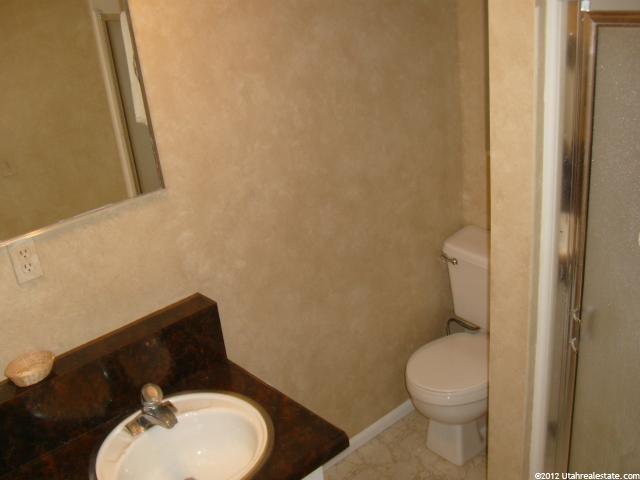 416 E Pepperidge Dr, Midvale, UT 84047 — photo 7