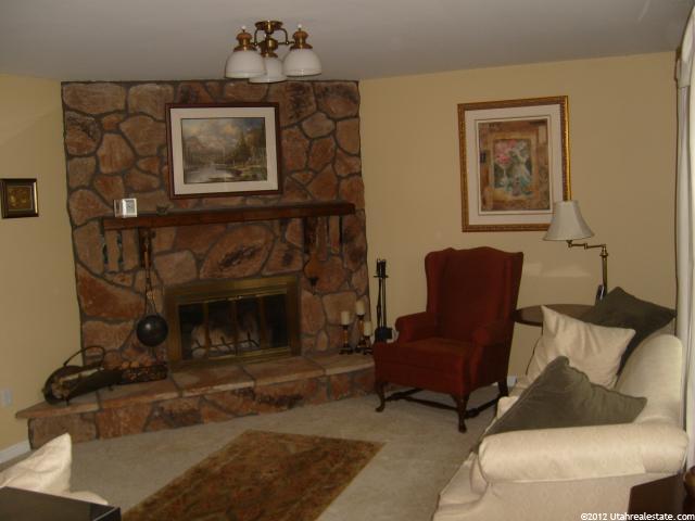 416 E Pepperidge Dr, Midvale, UT 84047 — photo 9