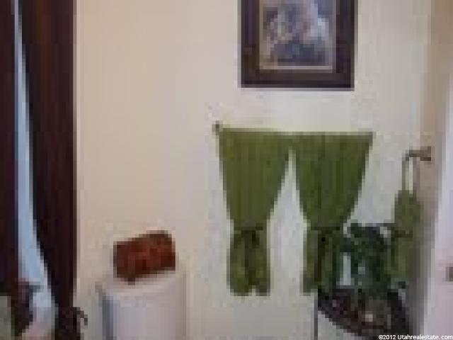 208 E Vine St, Murray, UT 84107 — photo 8