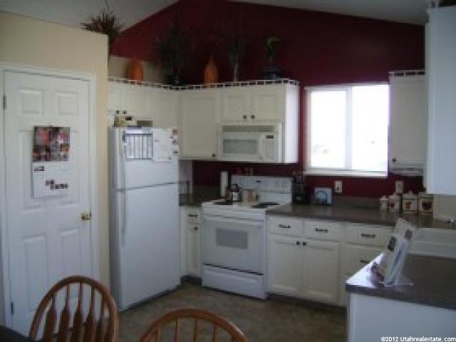 1430 W 1045 S, Clearfield, UT 84015 — photo 4