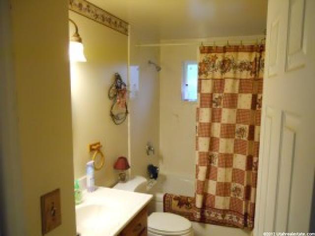 5865 S 2700 W, Roy, UT 84067 — photo 5