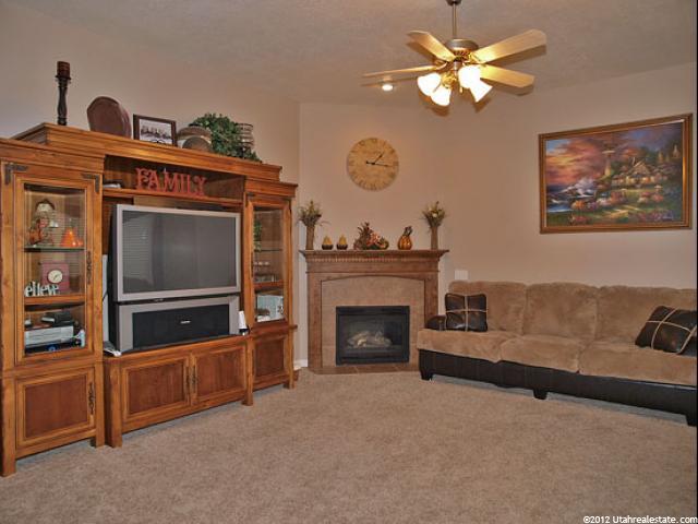 695 N 2375 W, Layton, UT 84041 — photo 3