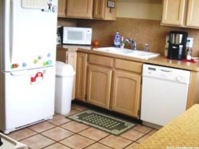 1026 E 3100 N, North Ogden, UT 84414 — photo 4