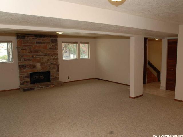 2033 E Gyrfalcon Dr, Sandy, UT 84092 — photo 8