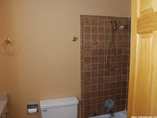 2033 E Gyrfalcon Dr, Sandy, UT 84092 — photo 9