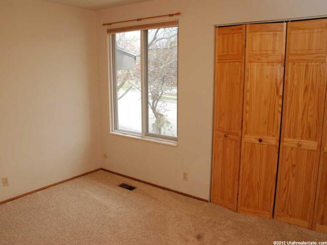 2033 E Gyrfalcon Dr, Sandy, UT 84092 — photo 10