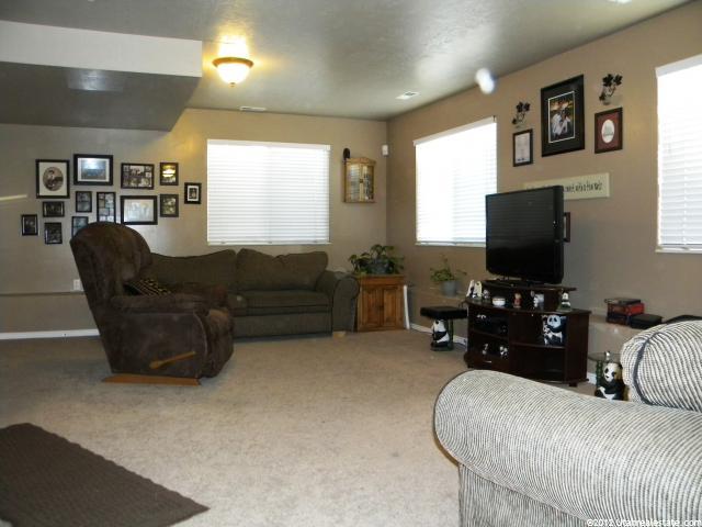 4839 S 4075 W, Roy, UT 84067 — photo 8