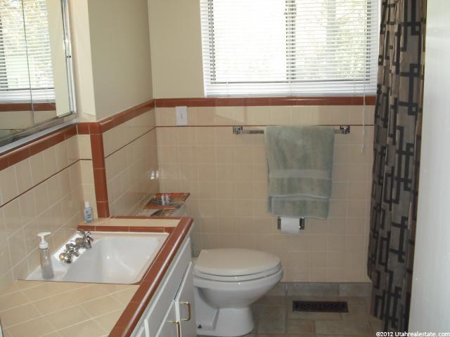 5537 S Hillside Dr E, Murray, UT 84107 — photo 10