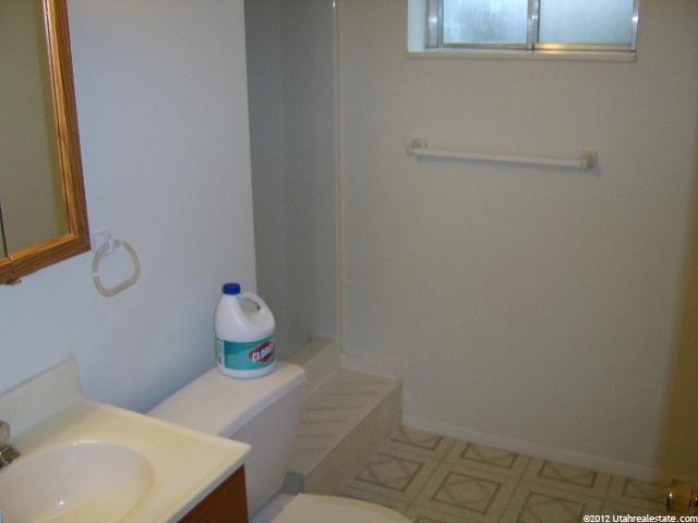 2572 N 770 W, Clinton, UT 84015 — photo 6