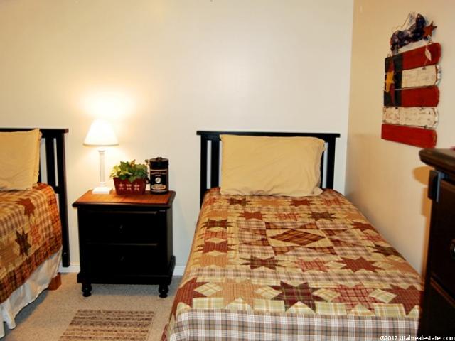 56 W 200 N, Centerville, UT 84014 — photo 12