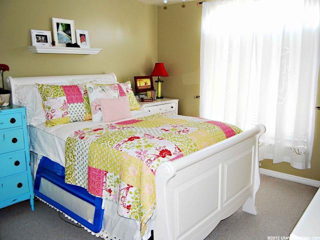 56 W 200 N, Centerville, UT 84014 — photo 10