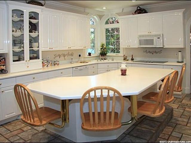 2611 E Hillsden Dr, Holladay, UT 84117 — photo 5