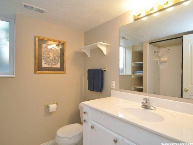 1066 E 575 N, Layton, UT 84040 — photo 5