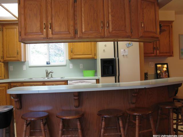 10486 S Buddlea Dr, Sandy, UT 84094 — photo 4