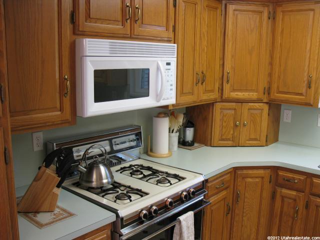 10486 S Buddlea Dr, Sandy, UT 84094 — photo 5