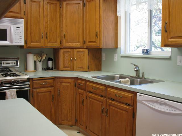 10486 S Buddlea Dr, Sandy, UT 84094 — photo 6