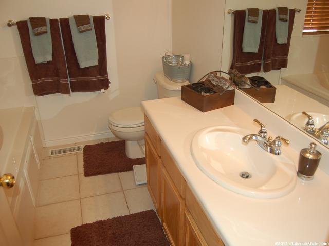 1179 W 1235 N, Clinton, UT 84015 — photo 8