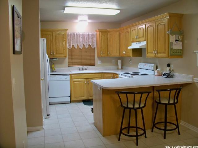 1164 E Rocky Mountain Way, Hyrum, UT 84319 — photo 2