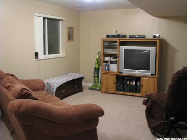 1164 E Rocky Mountain Way, Hyrum, UT 84319 — photo 5