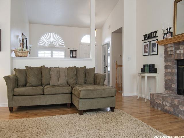 863 S 250 E, Farmington, UT 84025 — photo 9