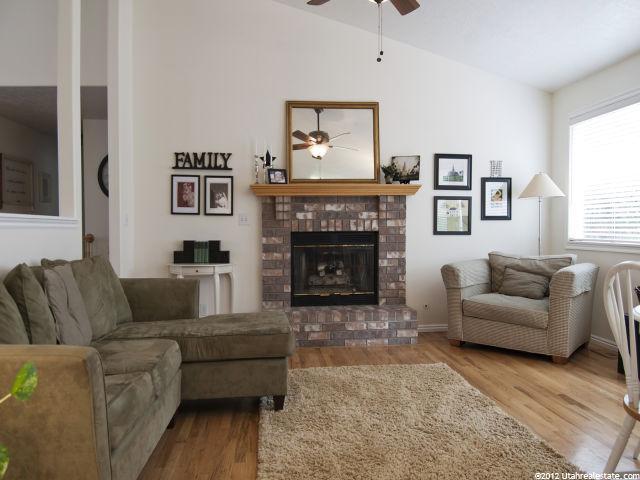 863 S 250 E, Farmington, UT 84025 — photo 10