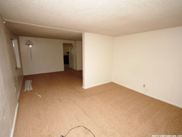 2372 Oakridge Dr, Layton, UT 84040 — photo 5