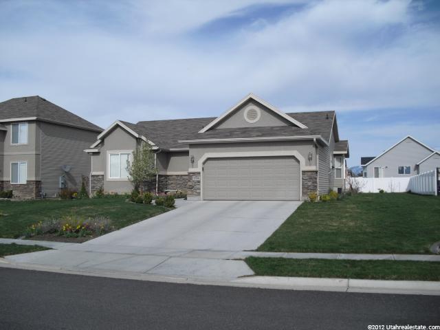1386 N 2585 W, Clinton, UT 84015 — photo 2