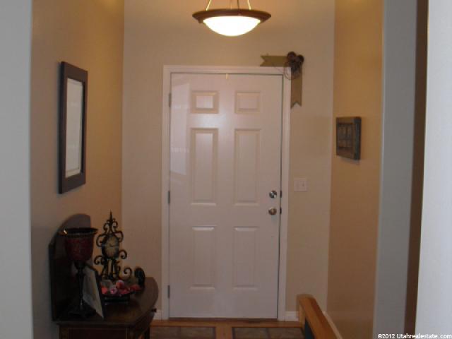 1386 N 2585 W, Clinton, UT 84015 — photo 3