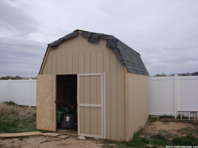 295 W 2100 S, Vernal, UT 84078 — photo 12