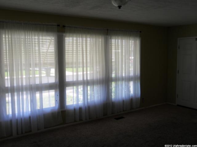 276 E 4300 S, Washington Terrace, UT 84405 — photo 8
