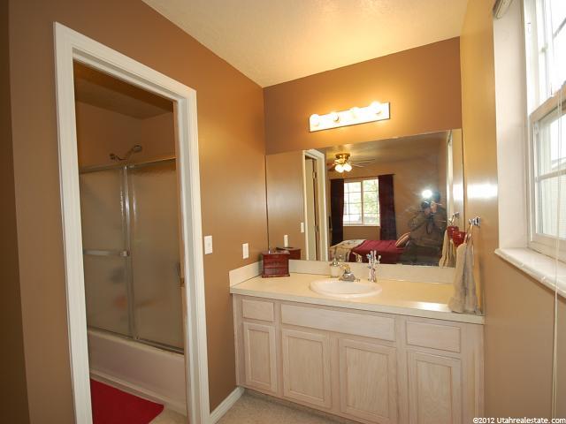 180 E Freedom Ln S, Ogden, UT 84401 — photo 10