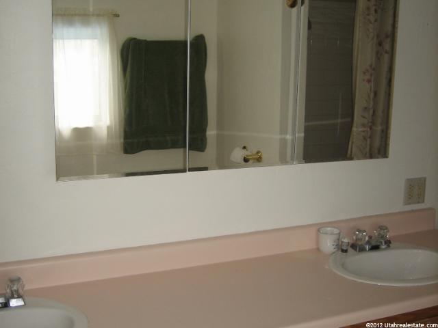 187 E 100 St S, Paris, ID 83261 — photo 6