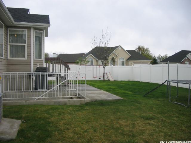 555 W 3700 S, Syracuse, UT 84075 — photo 5
