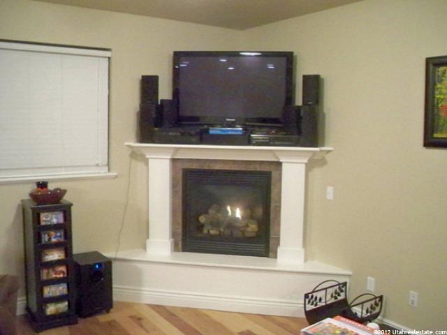 689 N 130 E, Smithfield, UT 84335 — photo 3