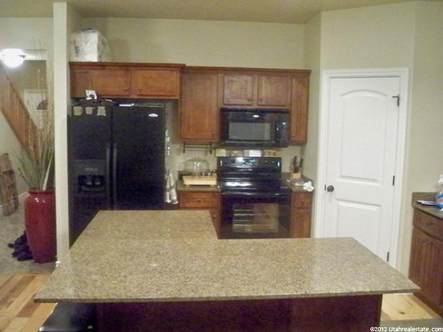 689 N 130 E, Smithfield, UT 84335 — photo 4