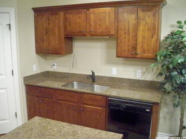 689 N 130 E, Smithfield, UT 84335 — photo 5