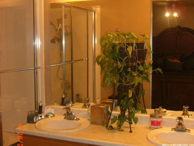 731 E Sand Dollar Dr, Sandy, UT 84094 — photo 10
