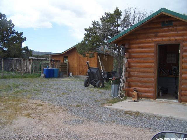 5255 W Sandhill Rd, Kanosh, UT 84637 — photo 2