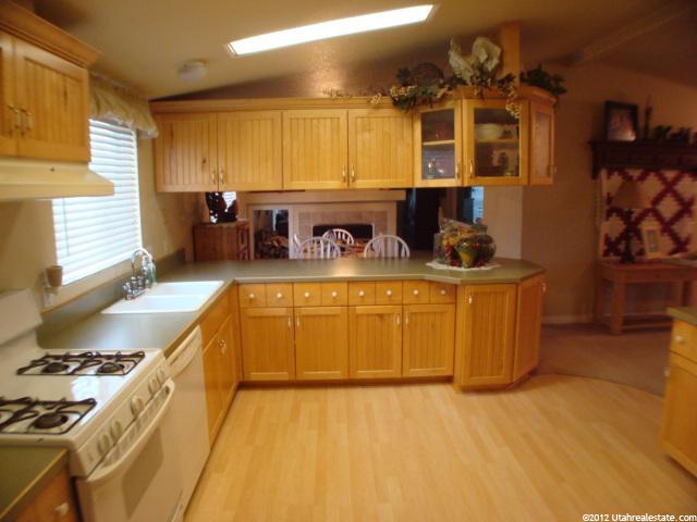910 S 550 W, Tremonton, UT 84337 — photo 2