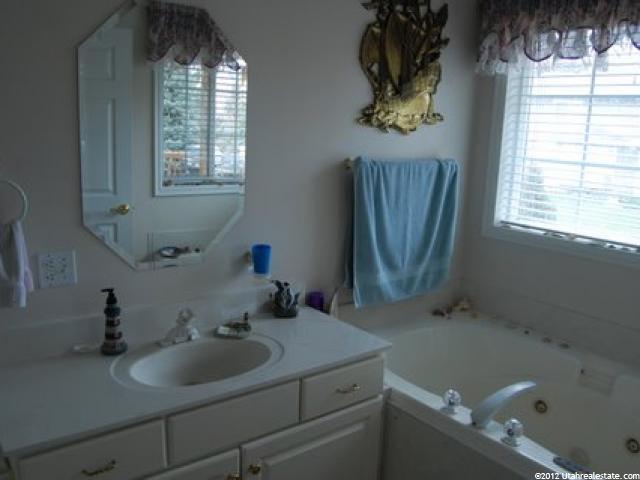 115 Abbey Ln, Providence, UT 84332 — photo 7